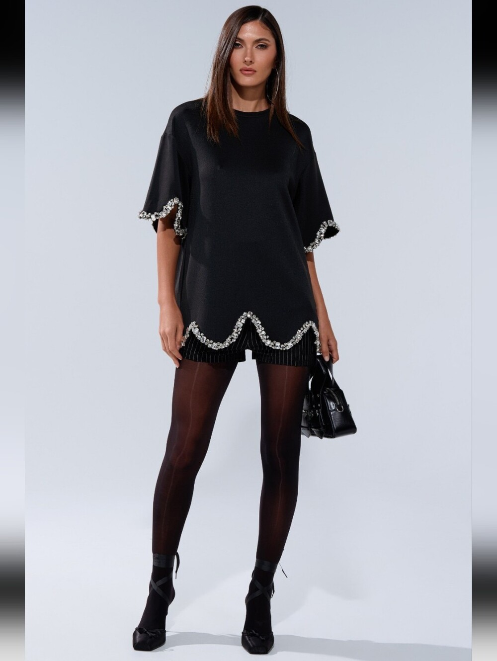 AKIRA OVERSIZED TEE WITH RHINESTONES Size S/MS/M